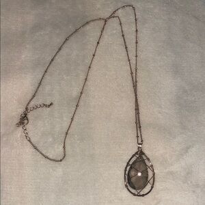 Elegant Gold Pendant Necklace